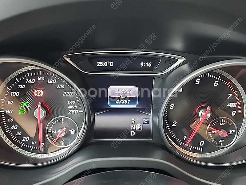 벤츠 인증중고 벤츠 GLA 중고 흰색 2018년식 47,349km GLA220 수원중고차--7